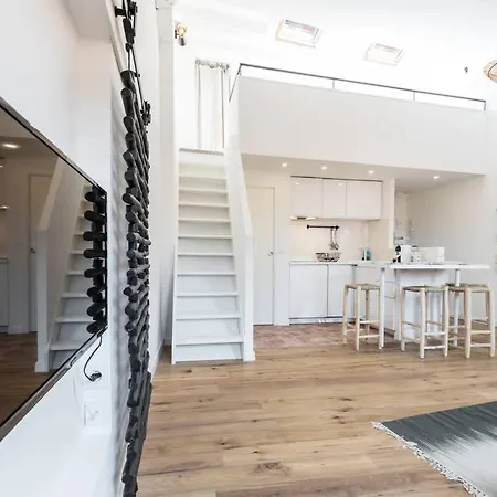 Malonat Duplex - Old Town Апартаменты