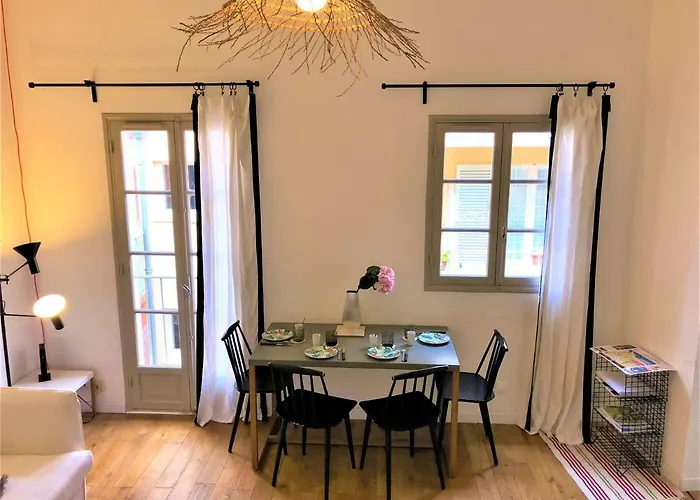 Malonat Duplex - Old Town Apartament *