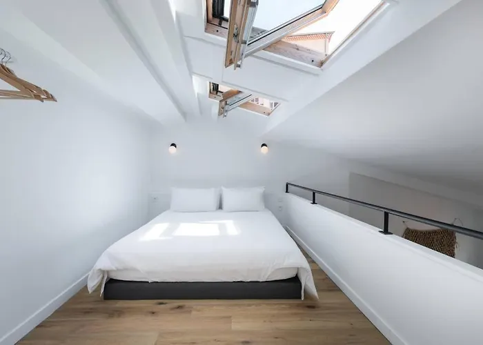 Διαμέρισμα Malonat Duplex - Old Town *