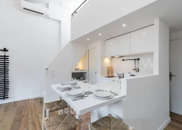Διαμέρισμα Malonat Duplex - Old Town *